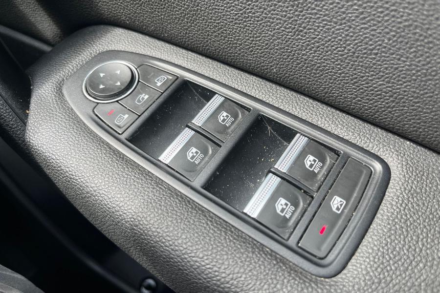 Renault CAPTUR Photo autoimg-ea82d717e093fc7ba34273da8e96386a964d308c.jpg