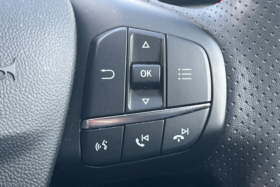 Ford Fiesta Photo autoimg-ea83986f7c54a6c686a93574e52cd701bb4836a3.jpg