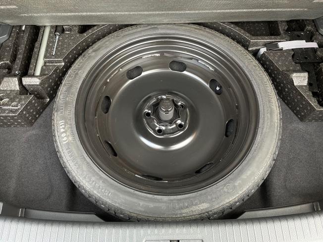 VOLKSWAGEN Golf Photo 27