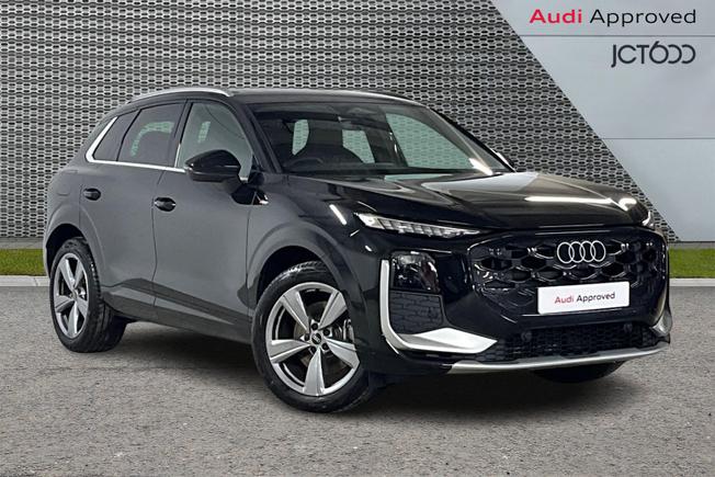 Audi Q3 Photo 1