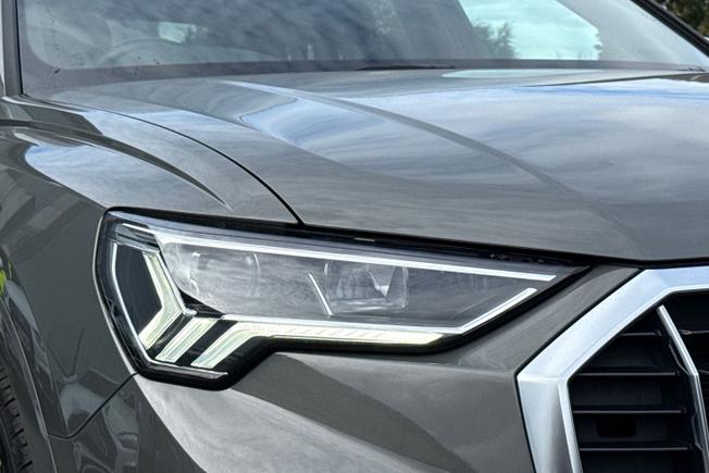 AUDI Q3 Photo 19