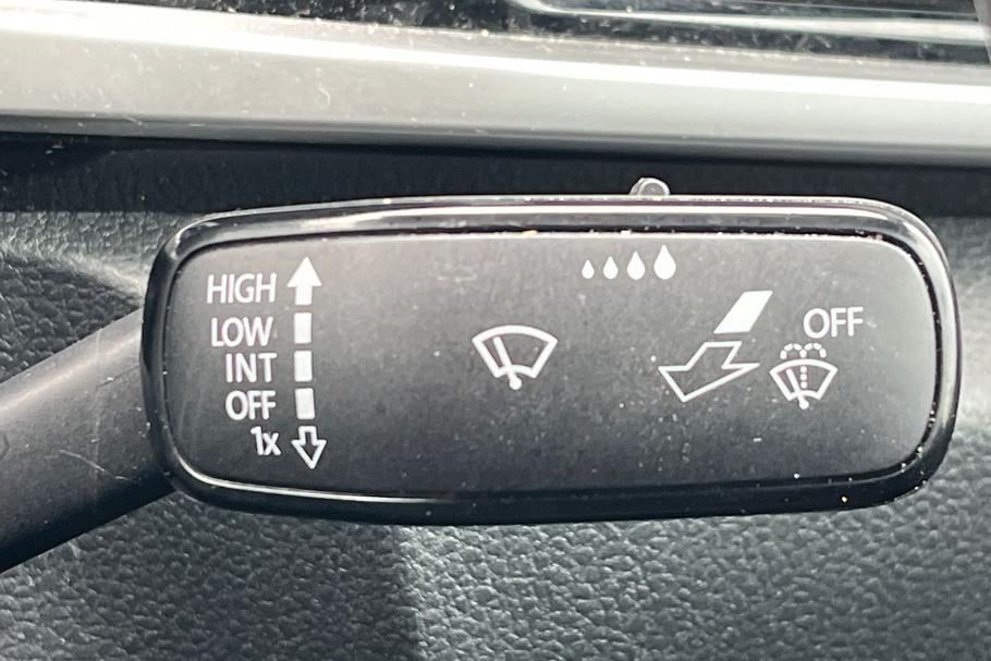Used Ford TRANSIT CONNECT WR25DVT 33