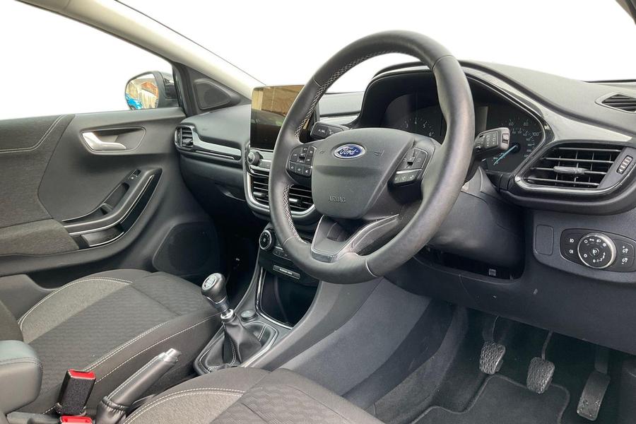 Ford PUMA Photo autoimg-ea920efdba0553fd567dc9f49b7d881a9fae837b.jpg