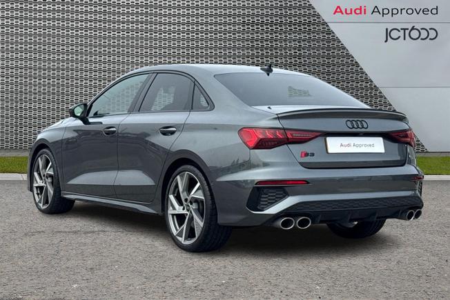 AUDI S3 Photo 3