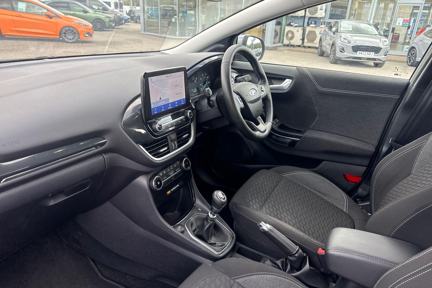 Ford PUMA Photo 17