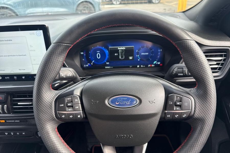 Ford FOCUS Photo autoimg-ea9c2bc0d7f457962bf1ae1a29508a3a8e3a22fa.jpg