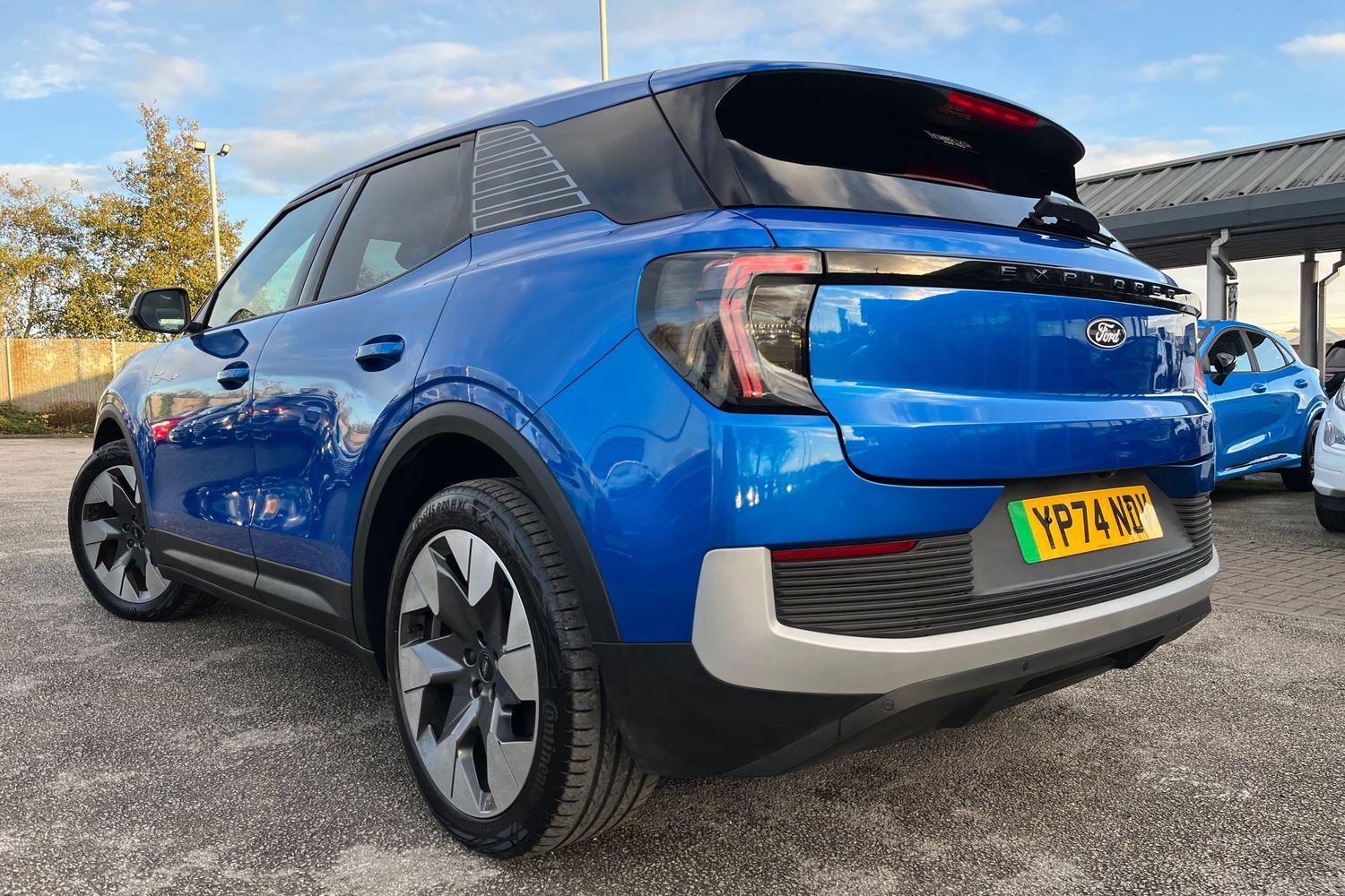 Ford Explorer Photo 37