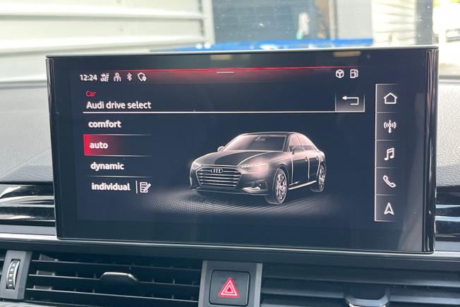 AUDI A4 Photo 23