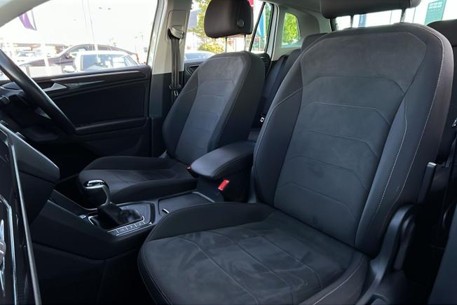 VOLKSWAGEN Tiguan Photo 22