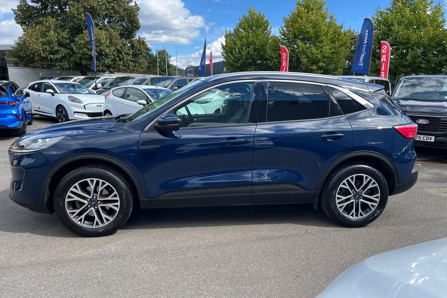 Ford KUGA Photo autoimg-eaa7f5aa5fc8bf1627a18ad5defc4821820de6b5.jpg