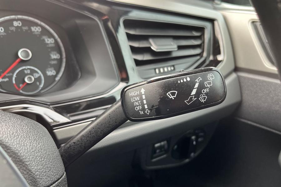 Volkswagen POLO Photo autoimg-eaa94688133b32821b2d61ce2ff8093bf41c7bb5.jpg