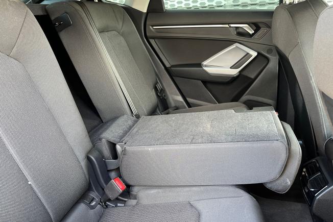 AUDI Q3 Photo 38