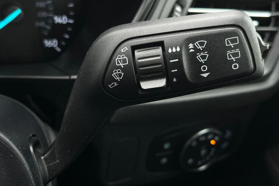 Ford FOCUS Photo autoimg-eaae5259cacf8a818d91d55802636508a1fab85c.jpg