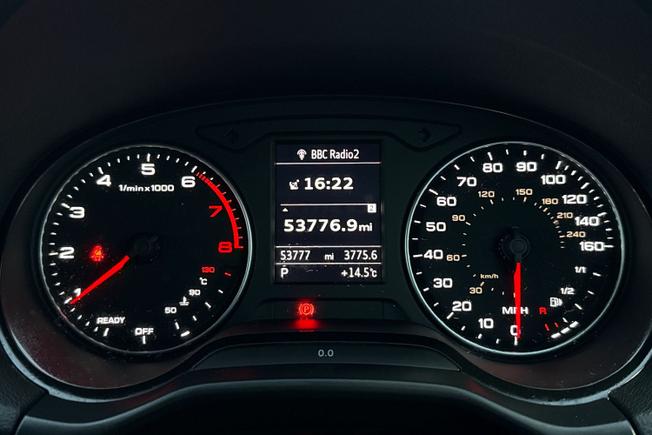 AUDI Q2 Photo 15