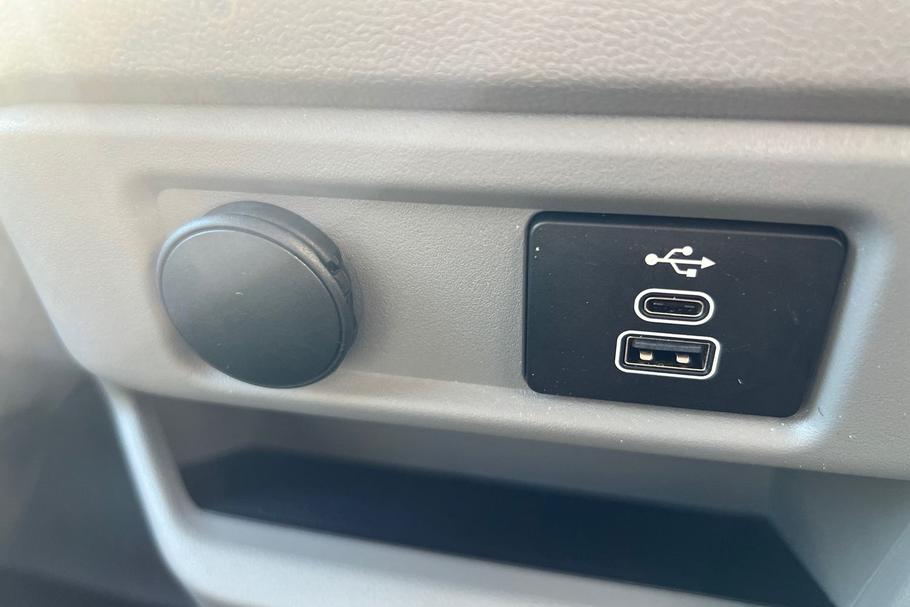 Used FORD TRANSIT CUSTOM WV75ZFP 39