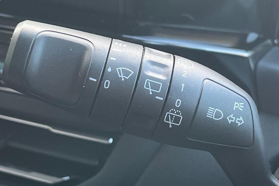 Used Ford TOURNEO CUSTOM 20