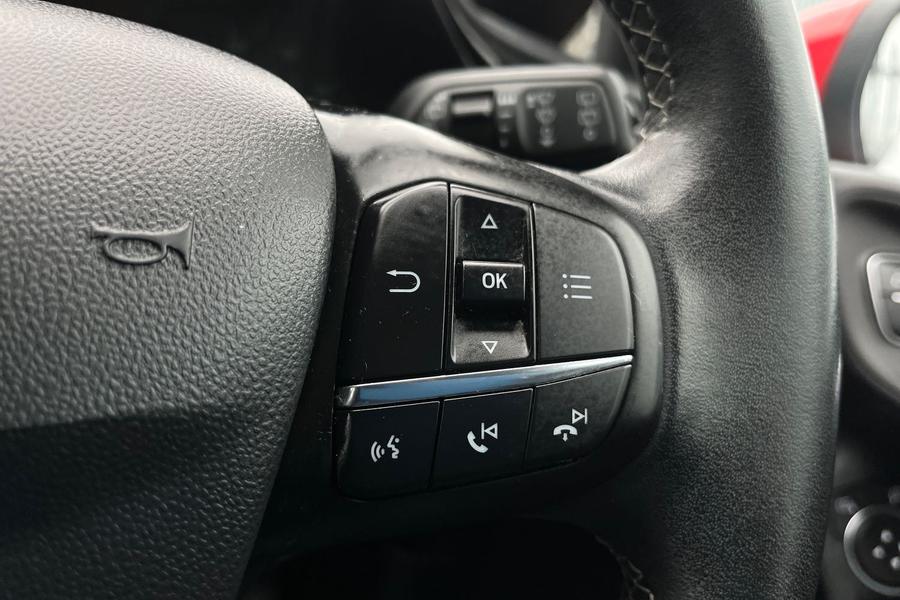 Ford FIESTA Photo autoimg-eab523e5e2cfe8705445df7d0a546b7af32863d5.jpg