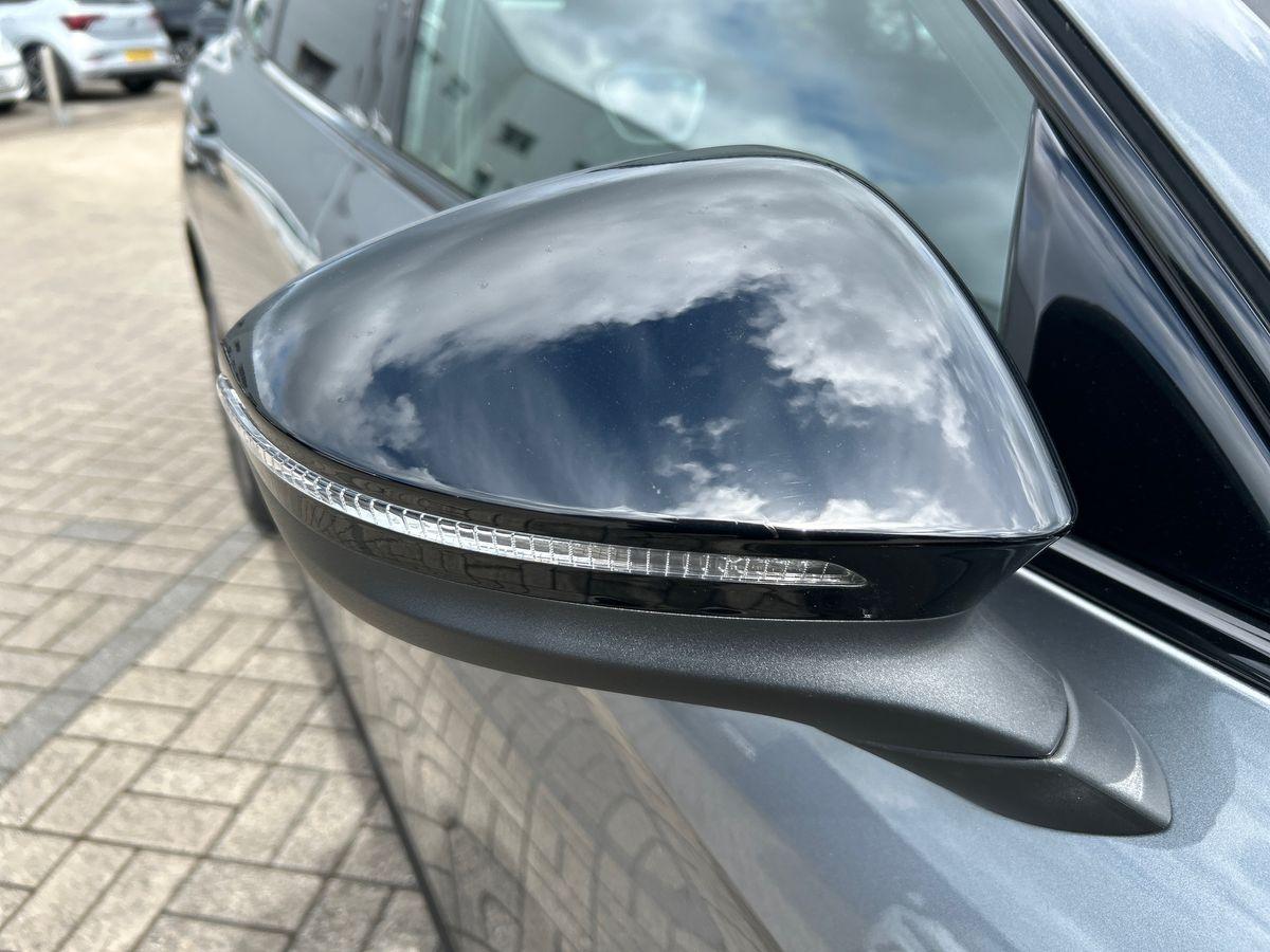 Volkswagen Passat Photo autoimg-eab54b57f50158c86e39f105d41125bf58298805.jpg