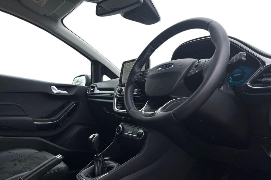Ford FIESTA Photo autoimg-eab630729a154254f08b08599a1d967c49c0753b.jpg