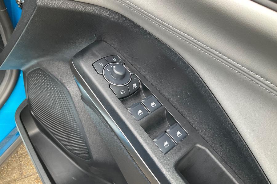 Ford Puma Gen-E Photo autoimg-eab85fe3b64dcff549915d970270aa25fbdc3e97.jpg