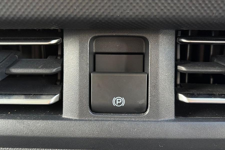 Ford TRANSIT CUSTOM Photo autoimg-eab8e04f3c6788ee2dc615ba726c9cecfae52a21.jpg