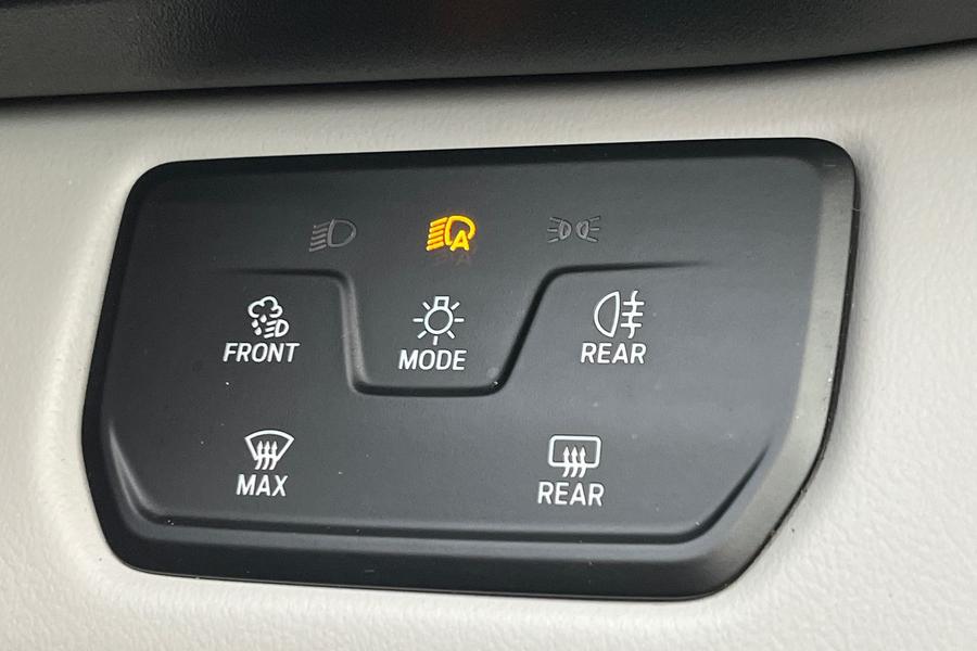 Ford EXPLORER Photo autoimg-eaba30e6fc07ec039f0b6f3eb8abc11829e20a81.jpg