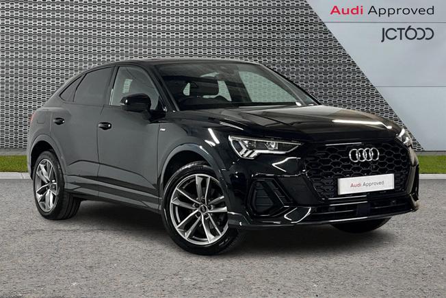 AUDI Q3 Photo 1