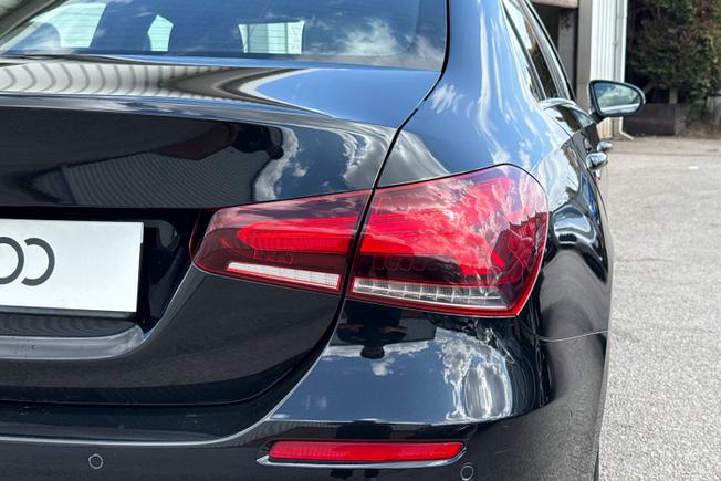 MERCEDES-BENZ A Class Photo 18