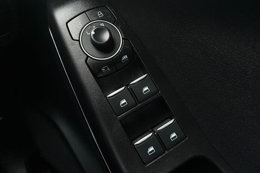 Ford PUMA Photo autoimg-eac247f5027224ed66931318f44fc2917c6e222f.jpg