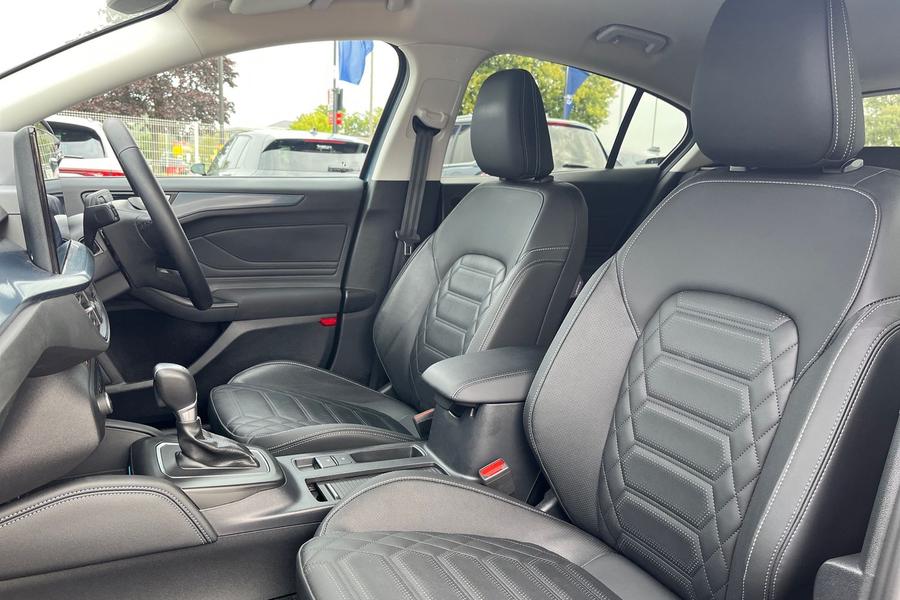 Ford Focus Photo autoimg-eac3f07aaa68a55df6b84d139ebf97ee45ad028d.jpg