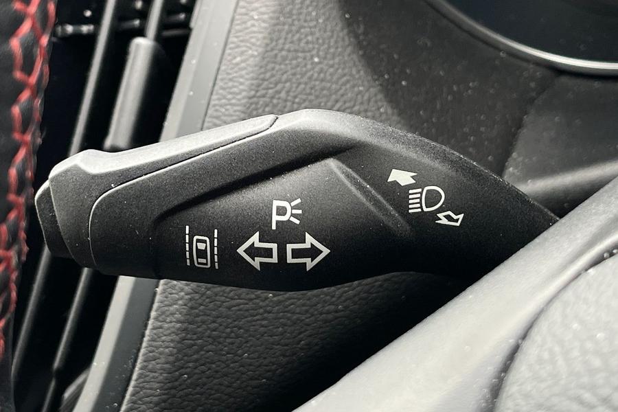 Ford Kuga Photo autoimg-eac43cdb491ab503fb409fc275be4d23ff0ad2a7.jpg