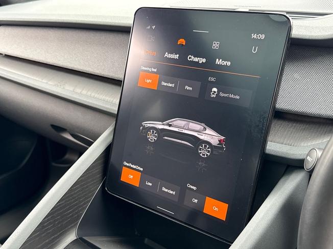 POLESTAR Polestar 2 Photo 59