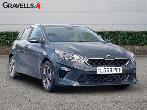 Kia CEED Photo autoimg-eaca2c4c6cc59c5f39ff900cc38aa0c23c8f720f.jpg