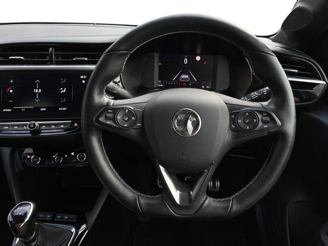 VAUXHALL Corsa Photo 11