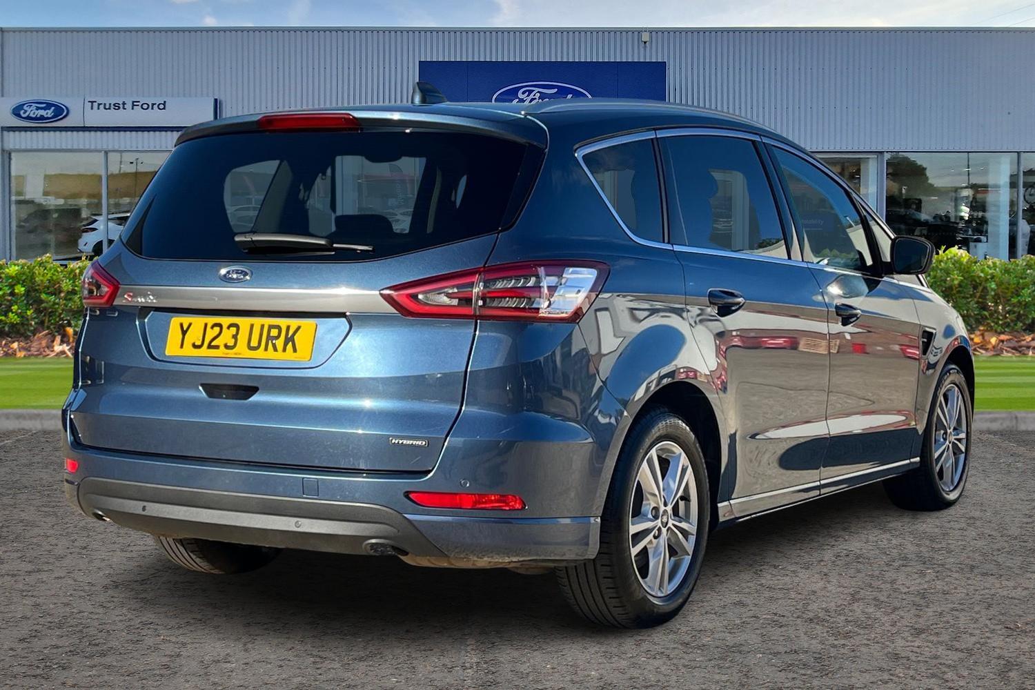 Ford S-Max Photo 3