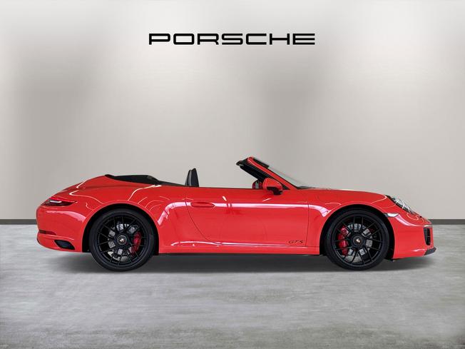 PORSCHE 911 Photo 16