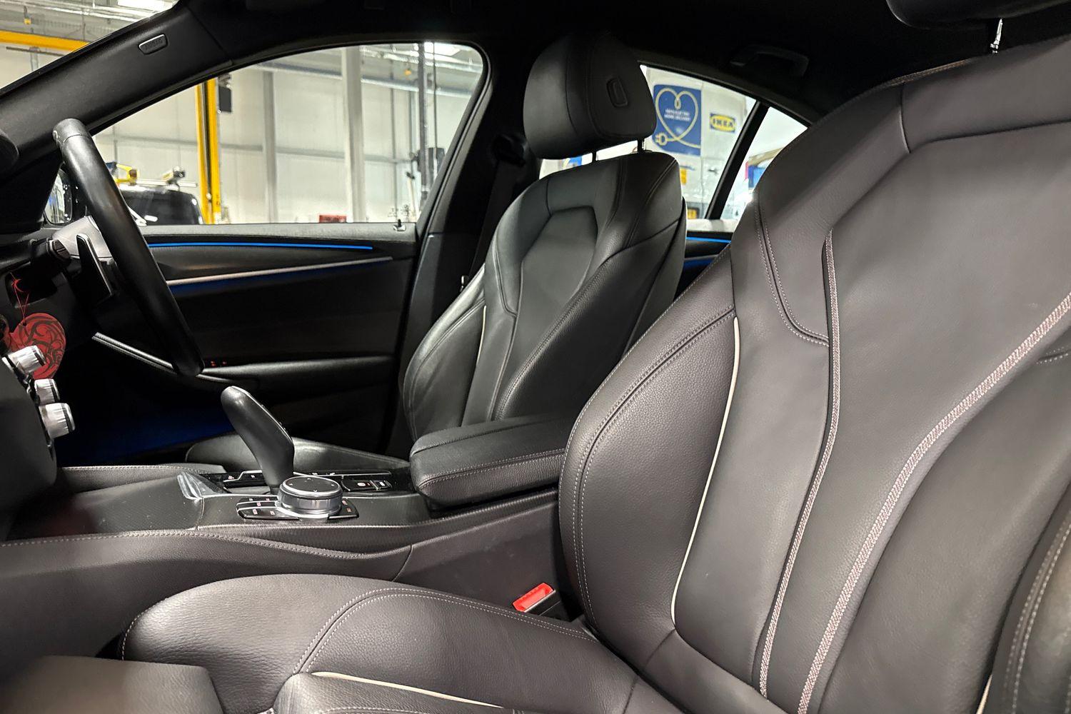 BMW 5 Series Photo 18