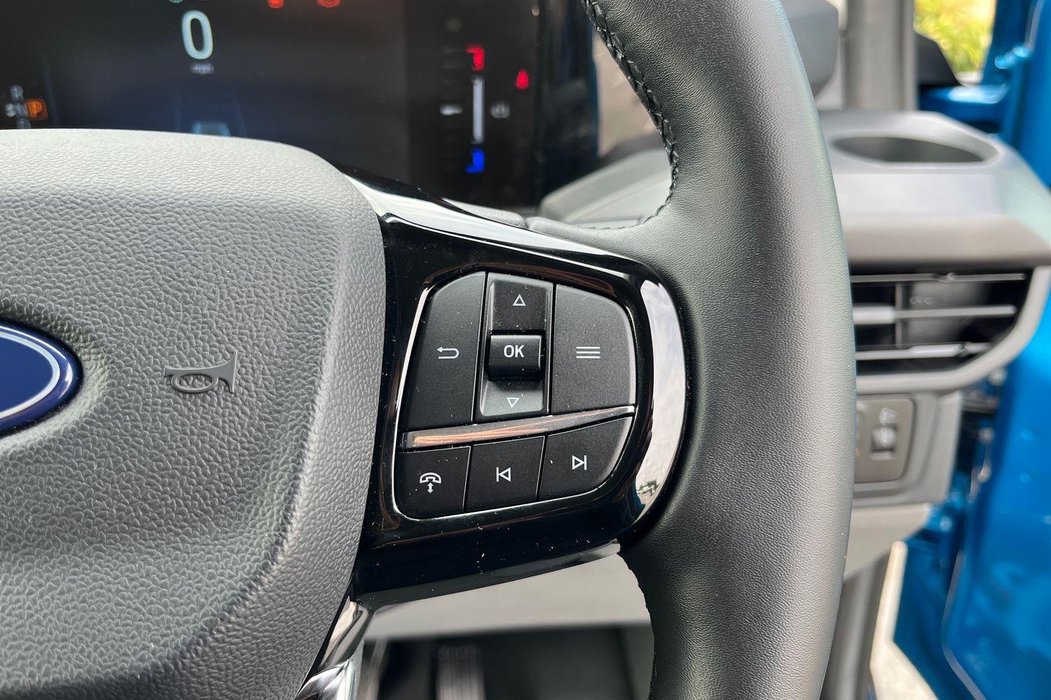 Ford E-Transit Custom Photo 39