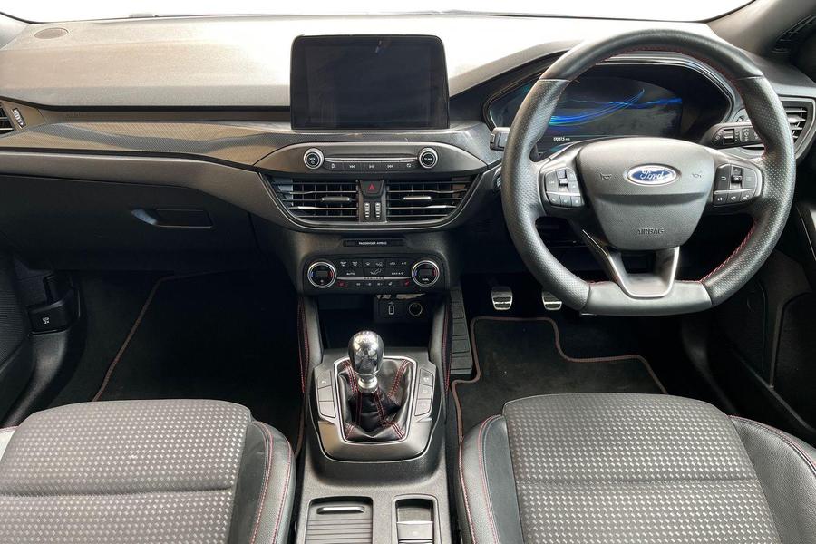 Ford FOCUS Photo autoimg-ead9ea6d94129ca316b42ceabd8fb8e5e8a5fd68.jpg