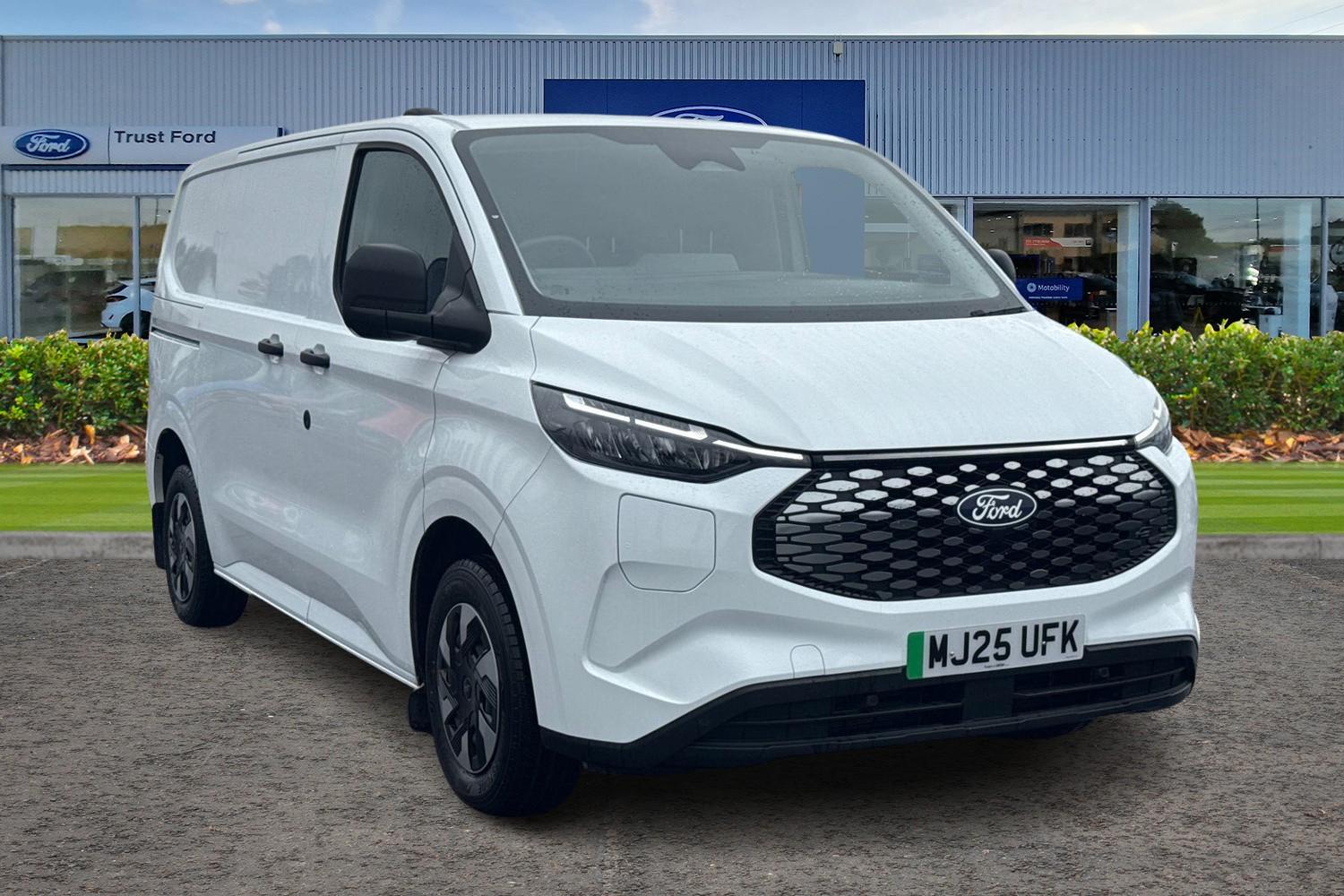 Ford E-TRANSIT CUSTOM Photo 0