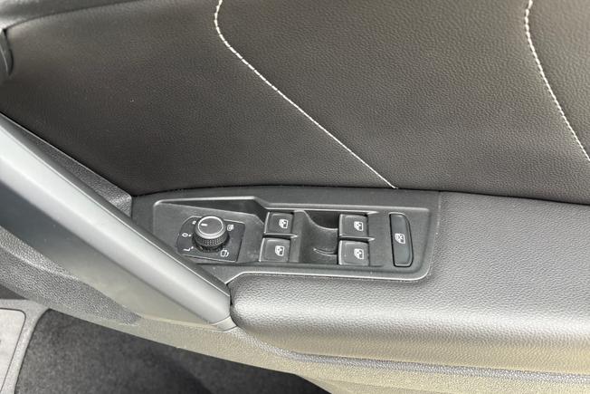 VOLKSWAGEN Tiguan Photo 27