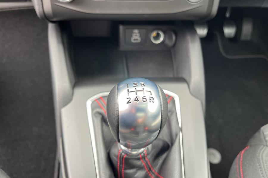 Ford FOCUS Photo autoimg-eae4e5582cb8d4dfd965aa6823b445571ec216e2.jpg