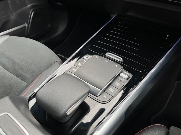 Mercedes-Benz EQB Photo autoimg-eae6646fbf5594ed620c6798cd1851e0cb1325ff.jpg