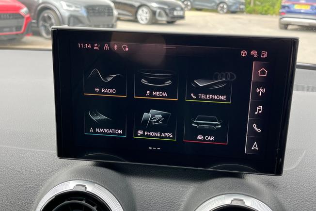 AUDI Q2 Photo 13