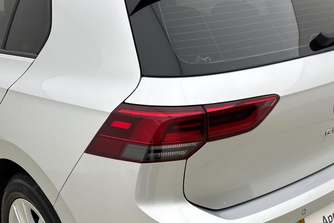 VOLKSWAGEN GOLF Photo 18
