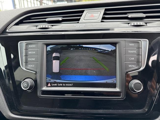 VOLKSWAGEN Touran Photo 41