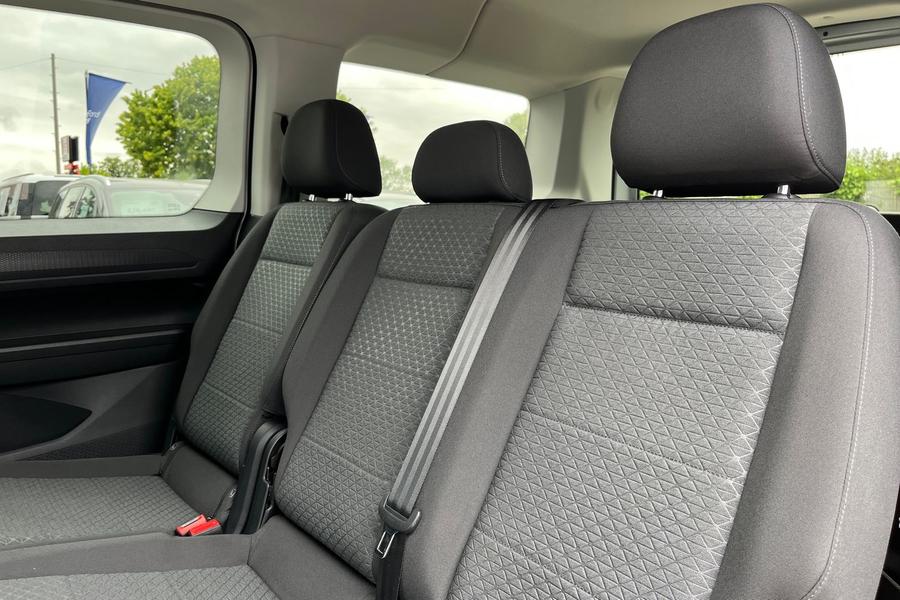 Ford TOURNEO CONNECT Photo autoimg-eaee8b6ed0ba3bbfb217eb2633cbf3483f22a776.jpg