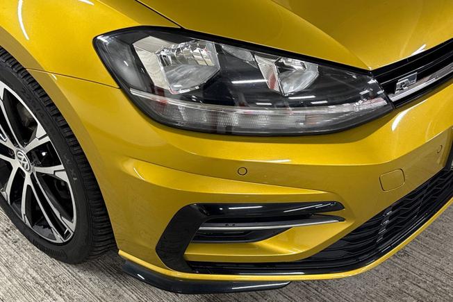 Volkswagen Golf Photo 19