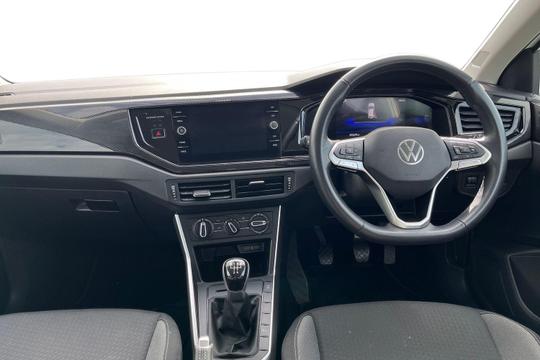 Volkswagen Polo Photo autoimg-eaf33b8fa00be896bdd4c9fca95f235a080a9500.jpg