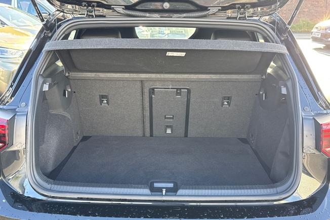 VOLKSWAGEN Golf Photo 12